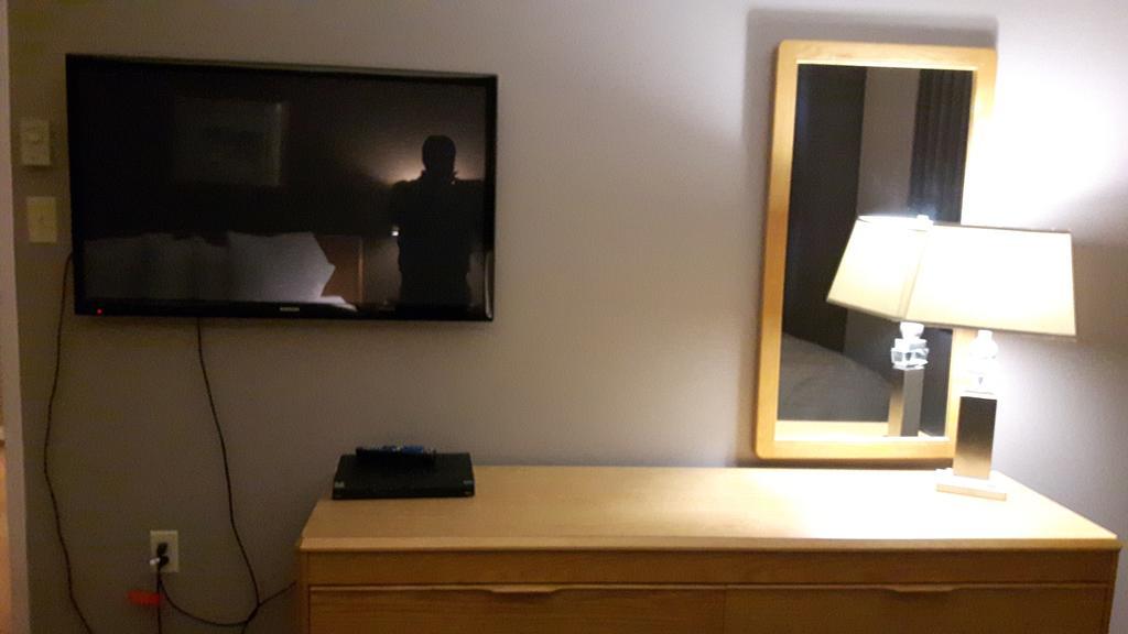 Canway Inn & Suites Dauphin Eksteriør billede