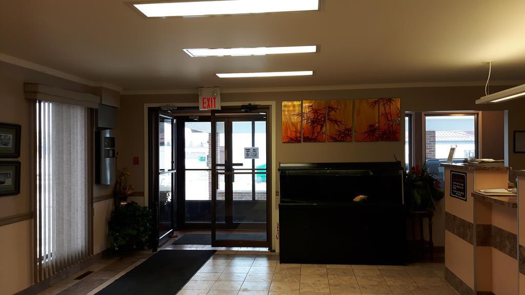 Canway Inn & Suites Dauphin Eksteriør billede