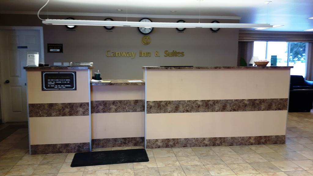 Canway Inn & Suites Dauphin Eksteriør billede
